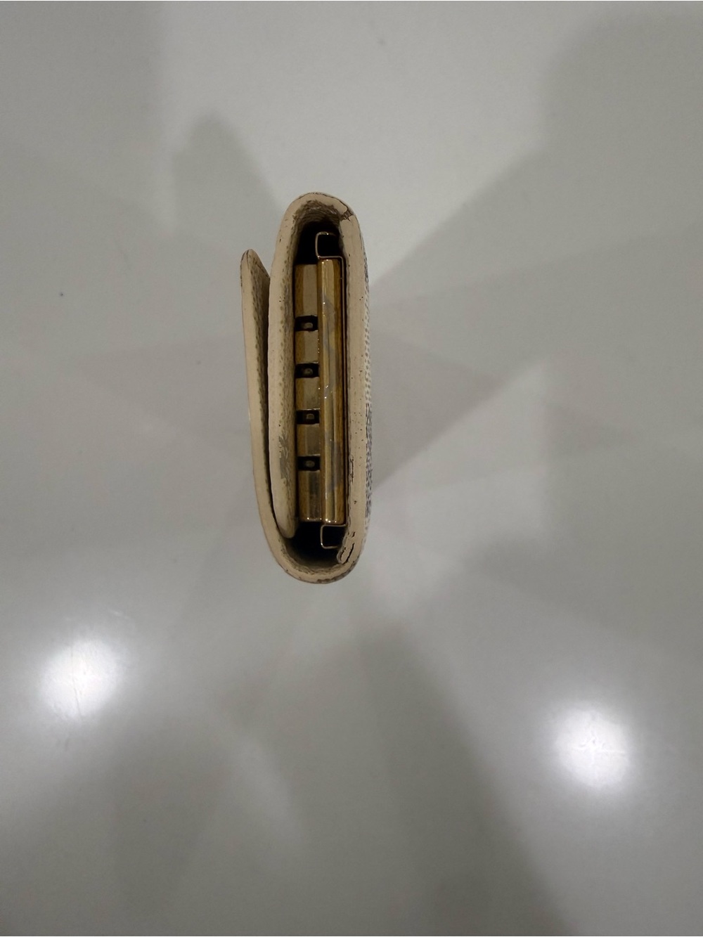 Louis Vuitton Damier Azur Multiclés 4 Key Holder - Ivory Cream - Picture 7 of 9